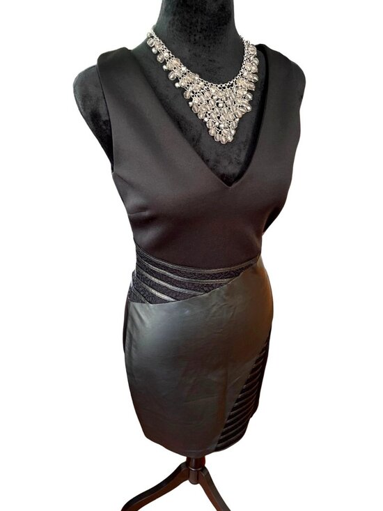 Guess Dresses & Skirts - GUESS Black Faux Leather V-Neck Bodycon Dress Size 2 Stretch Mini Party Dress